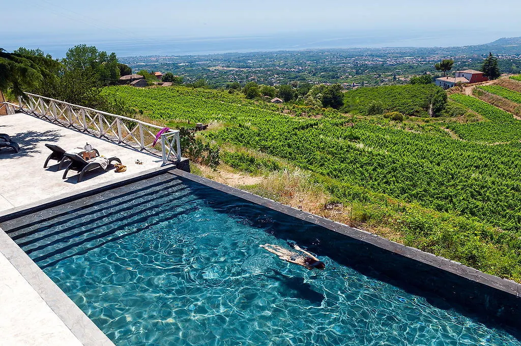 Wine Resort Villagrande Milo 0*,  Italia